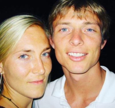 Line Kongsgaard with her husband Jon Dahl Tomasson during their old days.